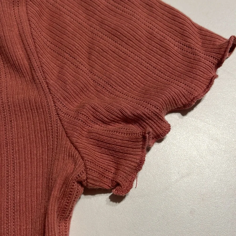 Womens medium crop top - Picture 4 of 9